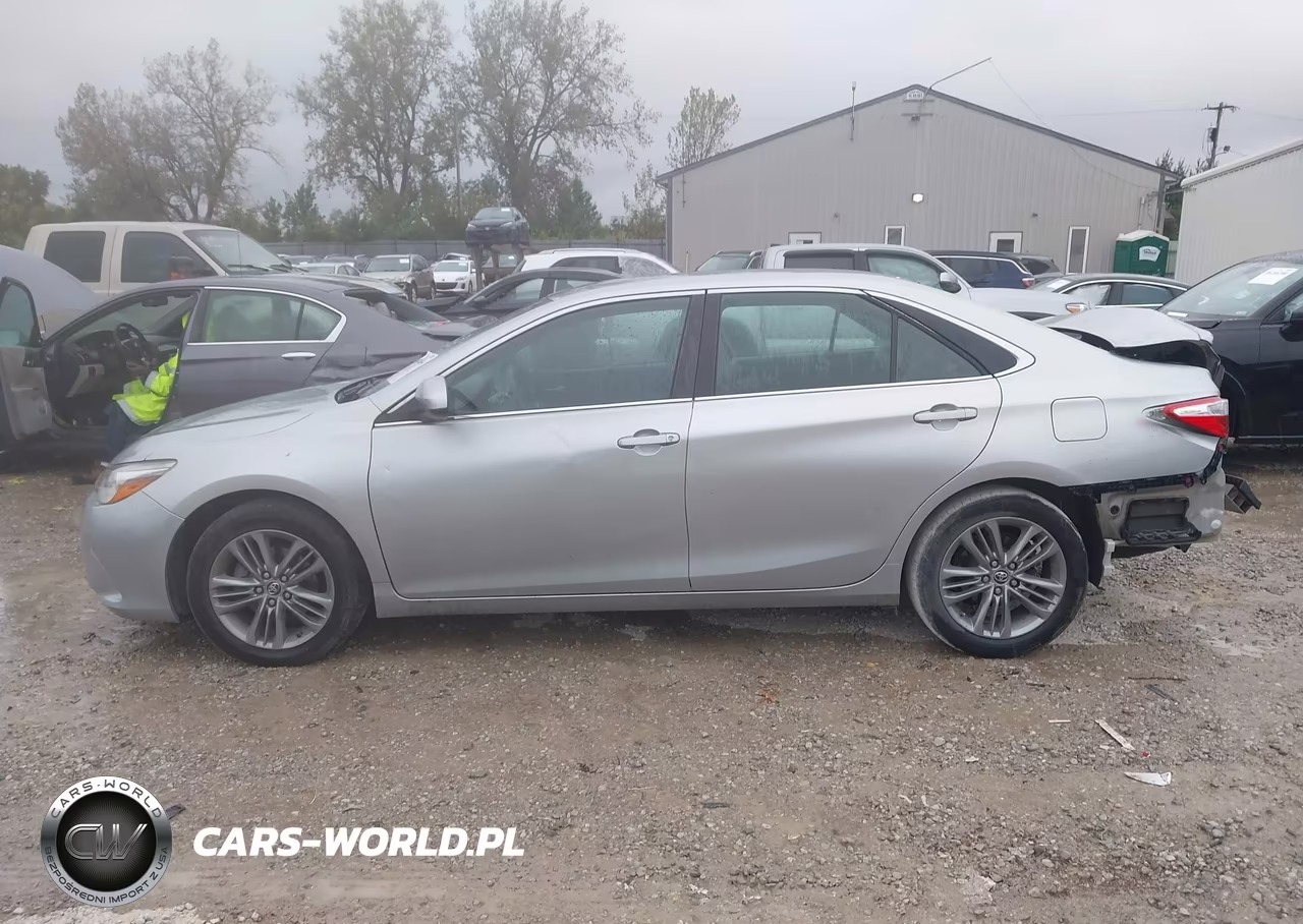 2015 Toyota Camry Se VIN:4T1BF1FKXFU494824 - 15