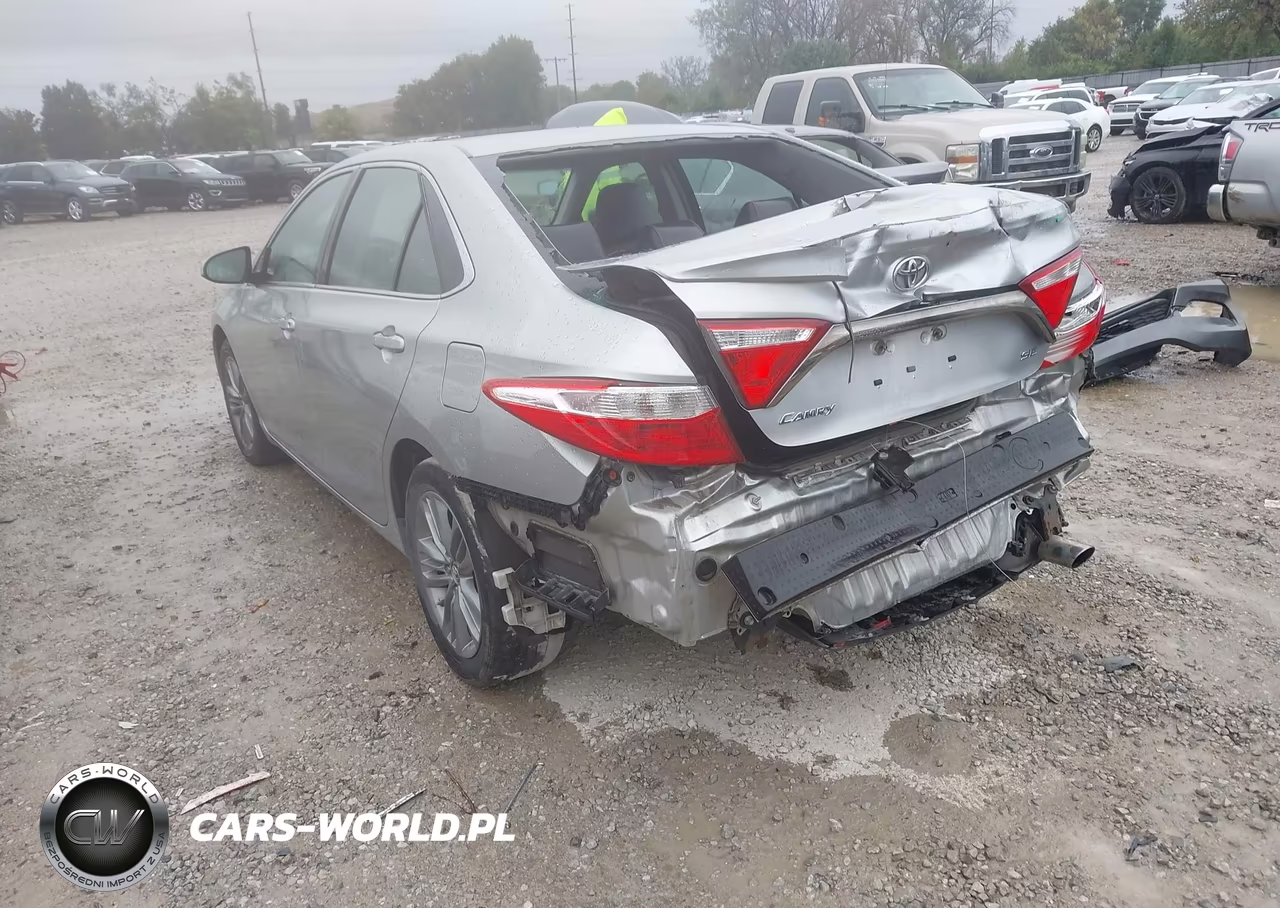 2015 Toyota Camry Se VIN:4T1BF1FKXFU494824 - 3