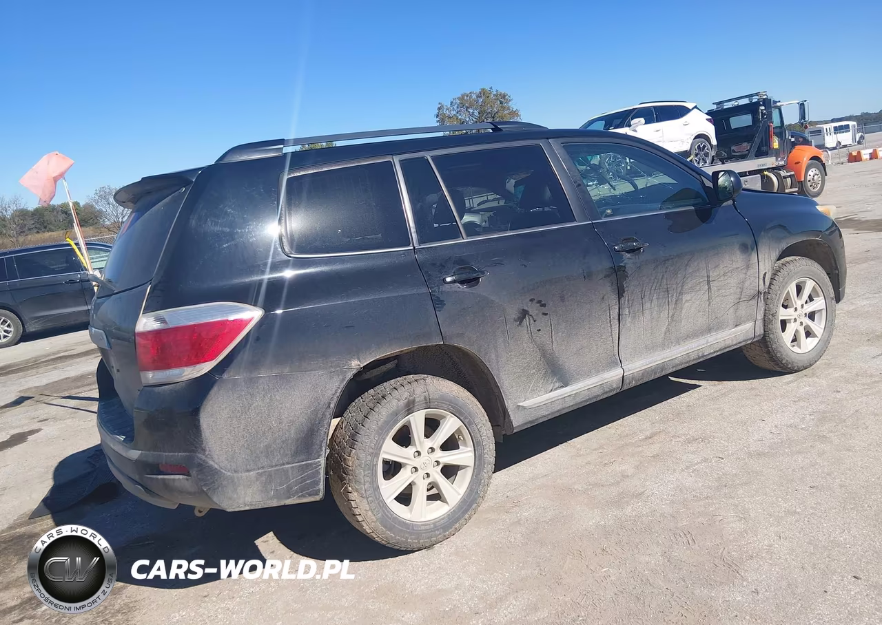2013 Toyota Highlander Se V6 VIN:5TDBK3EH3DS236454 - 4