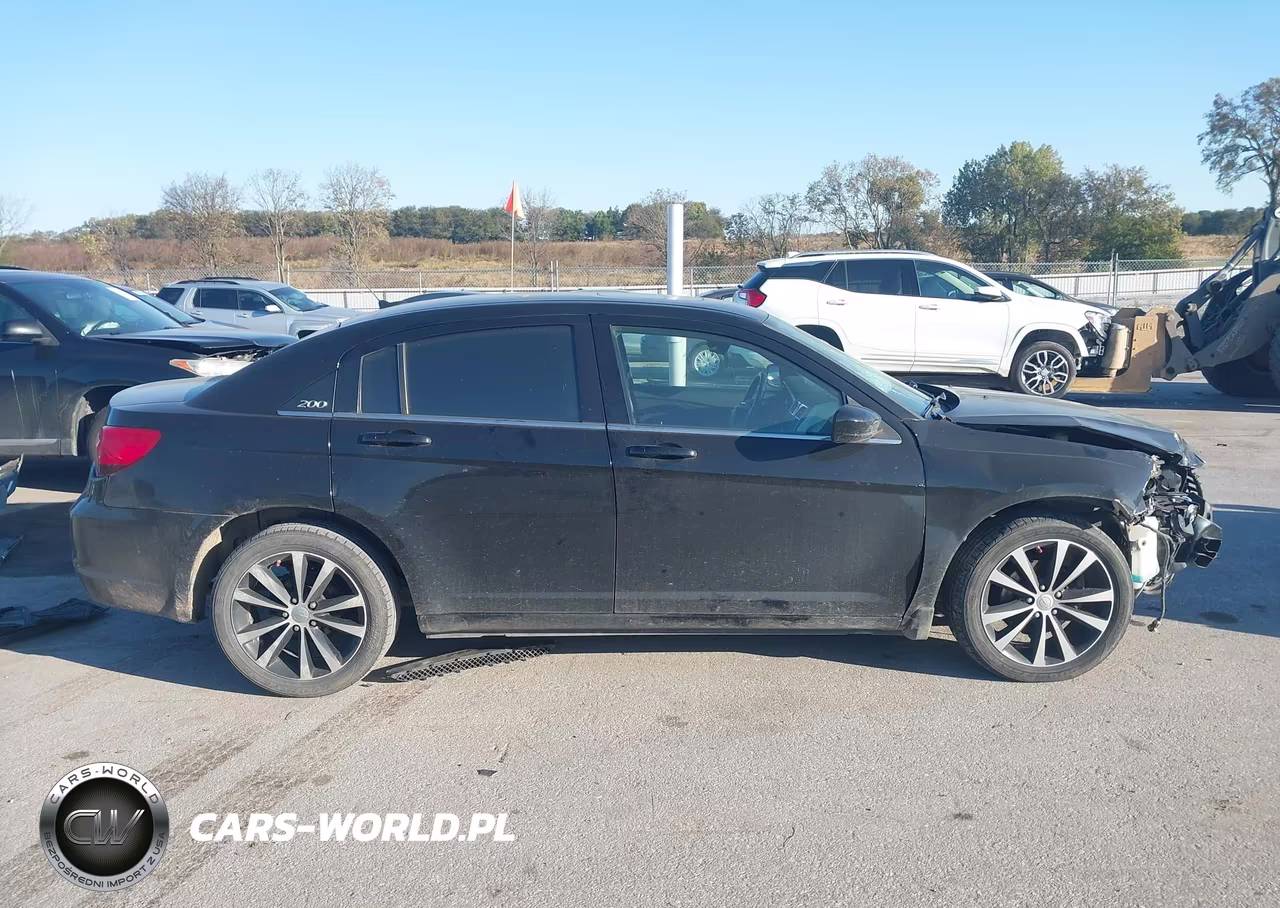 2011 Chrysler 200 S VIN:1C3BC8FG3BN611346 - 13