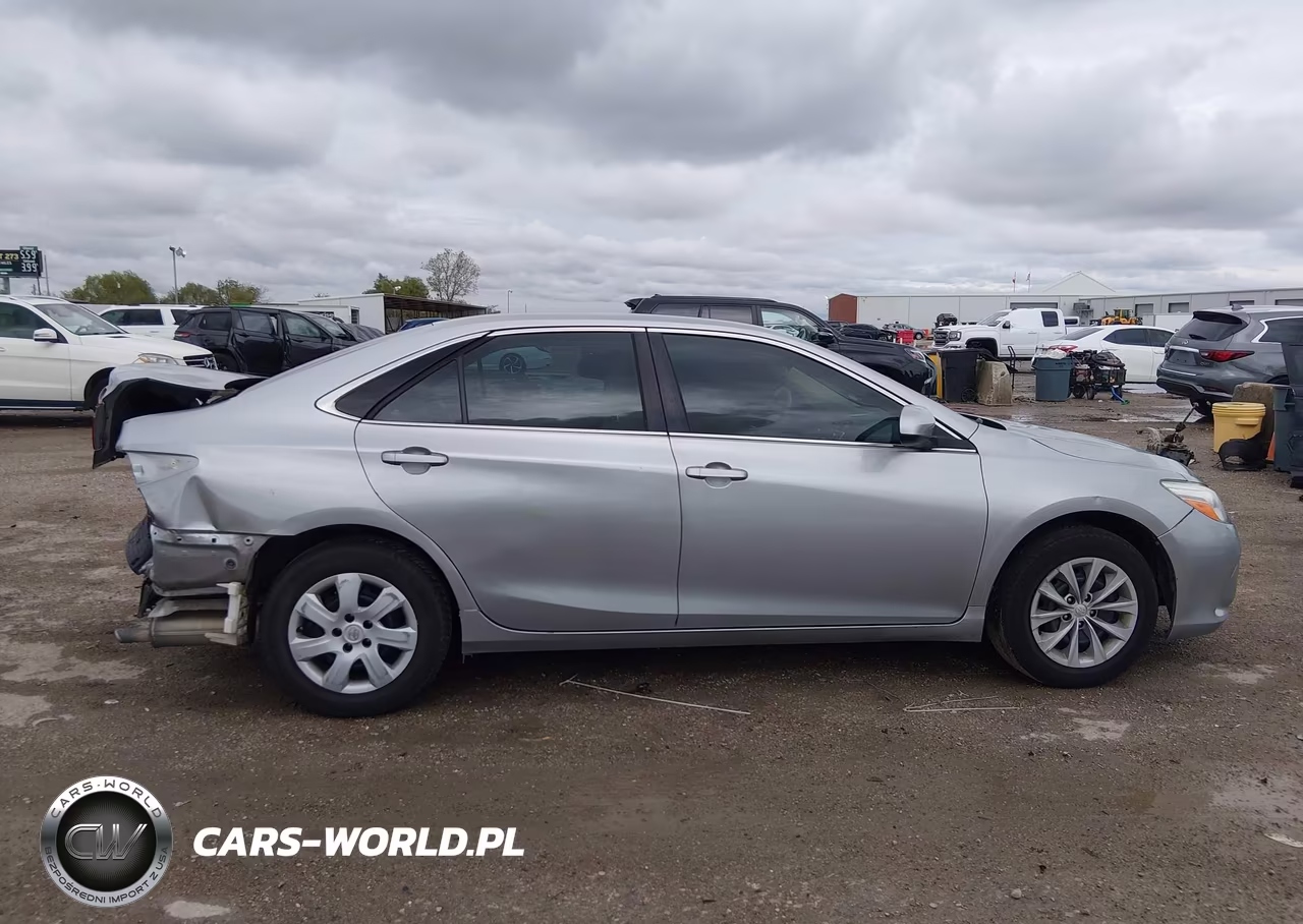 2017 Toyota Camry Le VIN:4T1BF1FK6HU433358 - 13