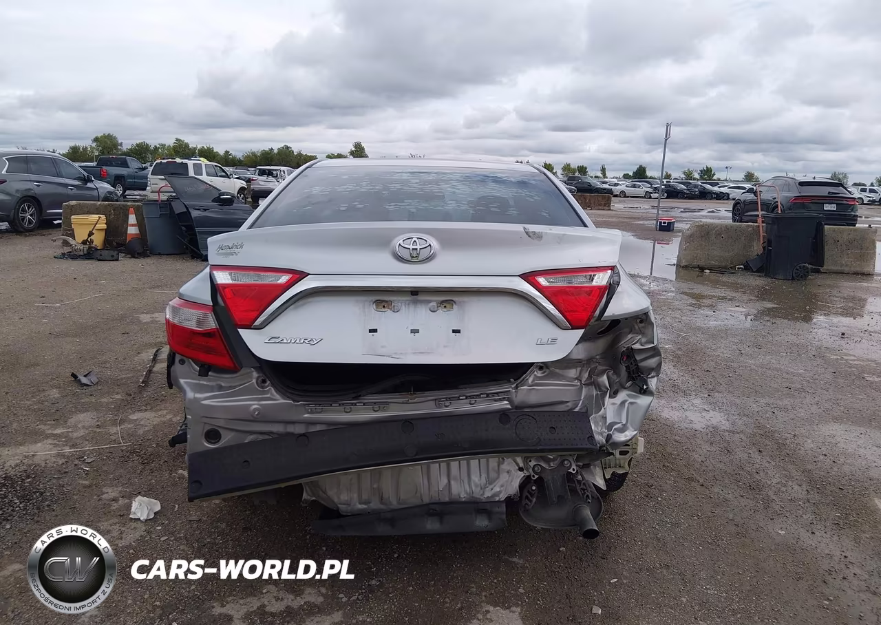 2017 Toyota Camry Le VIN:4T1BF1FK6HU433358 - 16