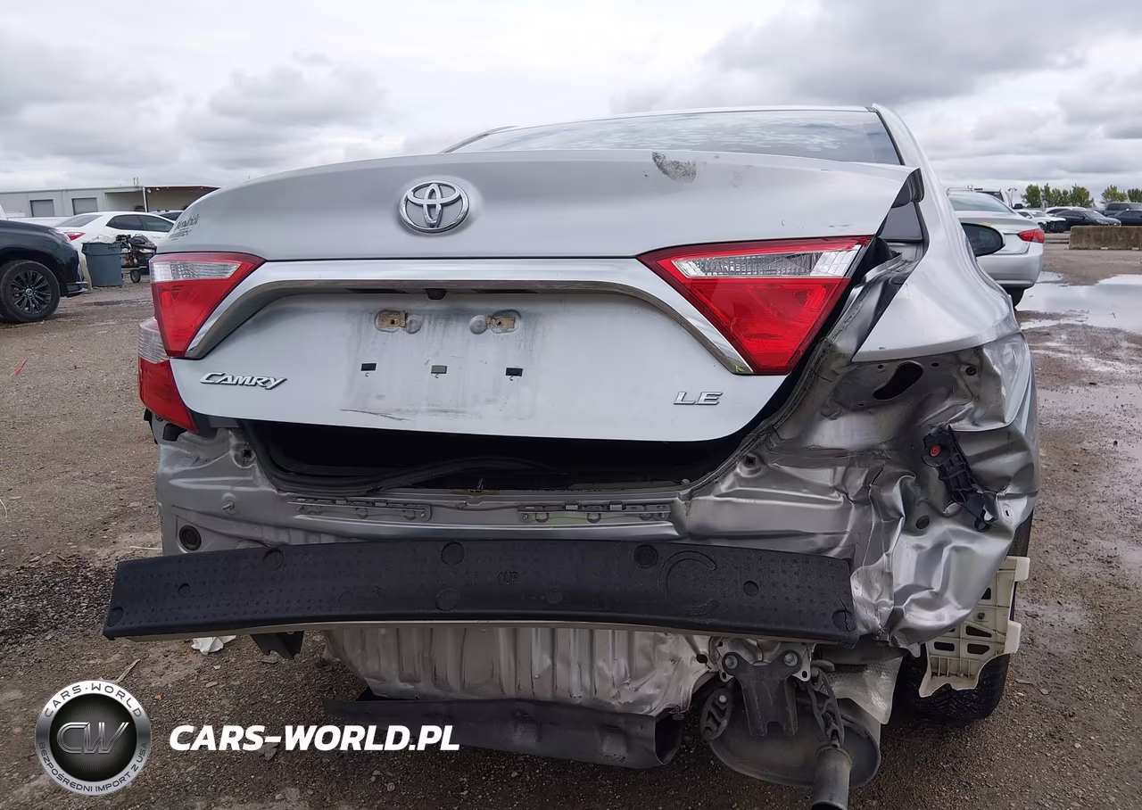 2017 Toyota Camry Le VIN:4T1BF1FK6HU433358 - 6
