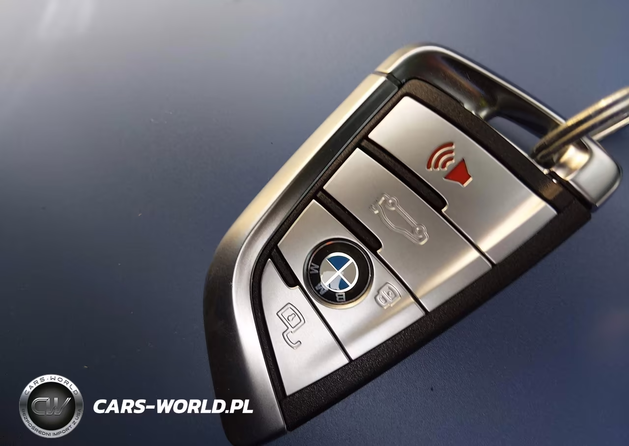 2023 BMW 330E xDrive VIN:3MW39FS08P8C90097 - 11