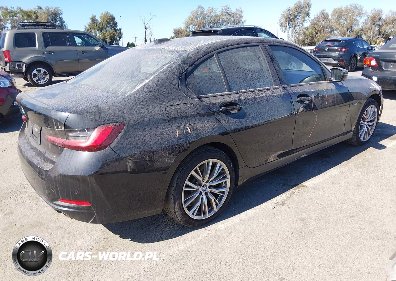 2023 BMW 330E xDrive VIN:3MW39FS08P8C90097 - 4