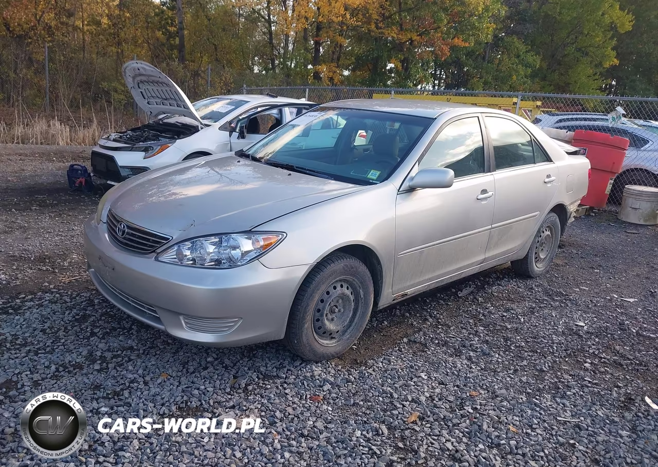2005 Toyota Camry Le VIN:4T1BE32K95U043273 - 2