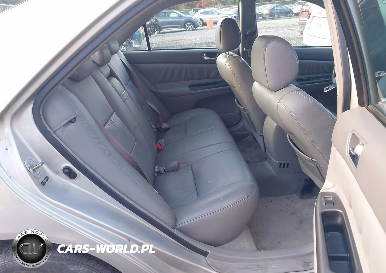 2005 Toyota Camry Le VIN:4T1BE32K95U043273 - 8