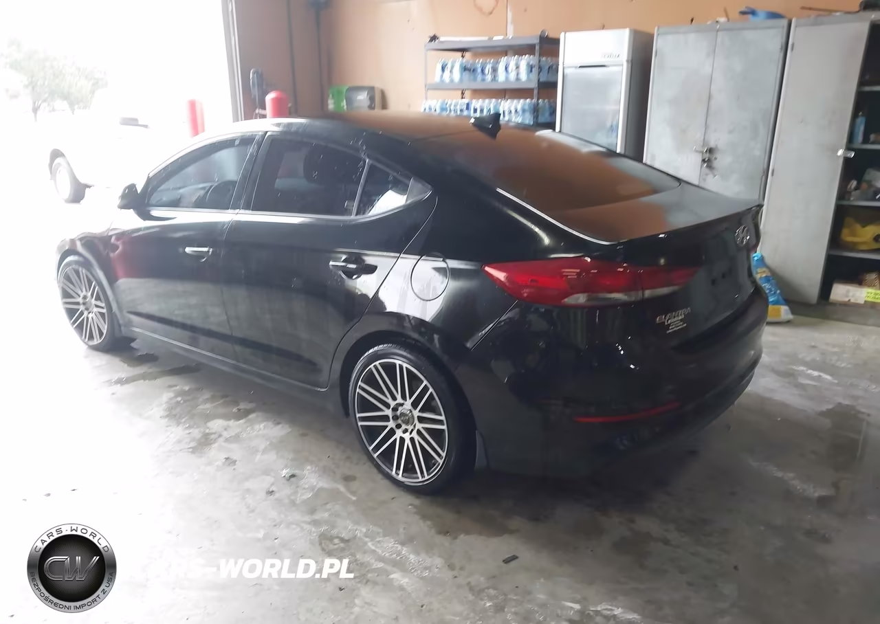 2018 Hyundai Elantra Sel VIN:5NPD84LF0JH234130 - 3