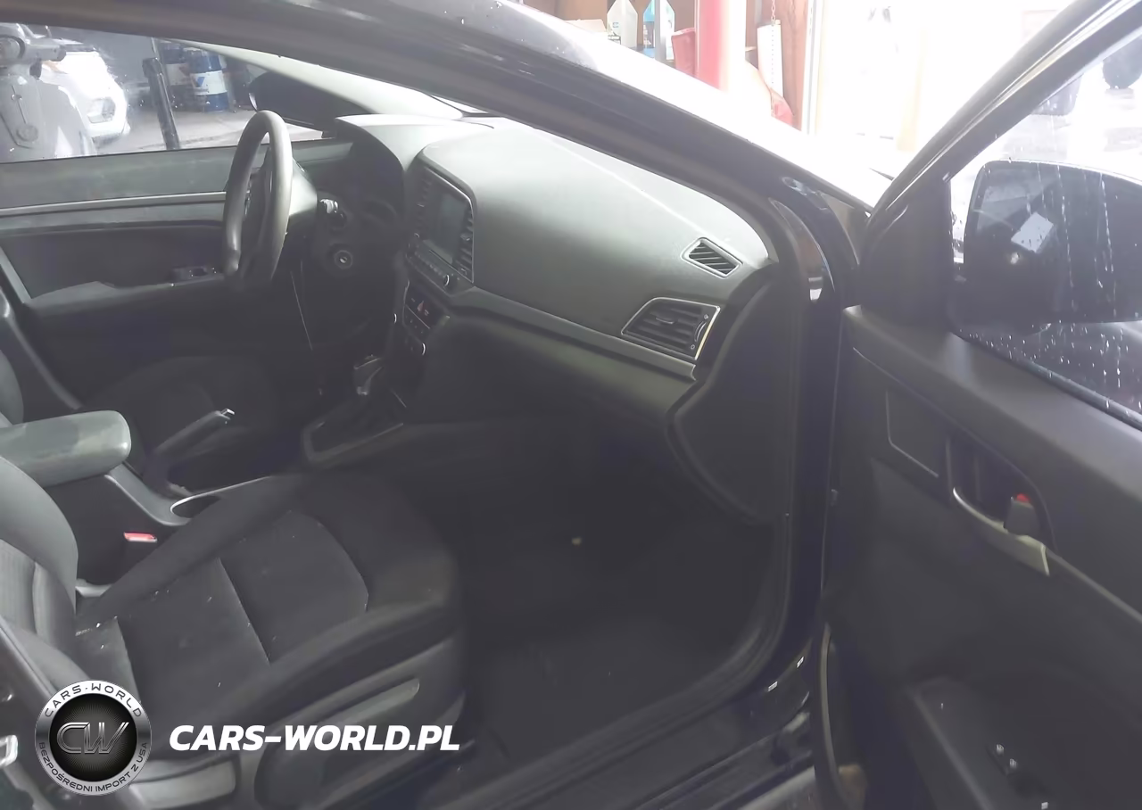 2018 Hyundai Elantra Sel VIN:5NPD84LF0JH234130 - 5