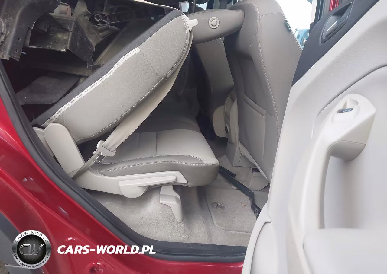 2013 Ford Escape Se VIN:1FMCU9G9XDUD76757 - 8