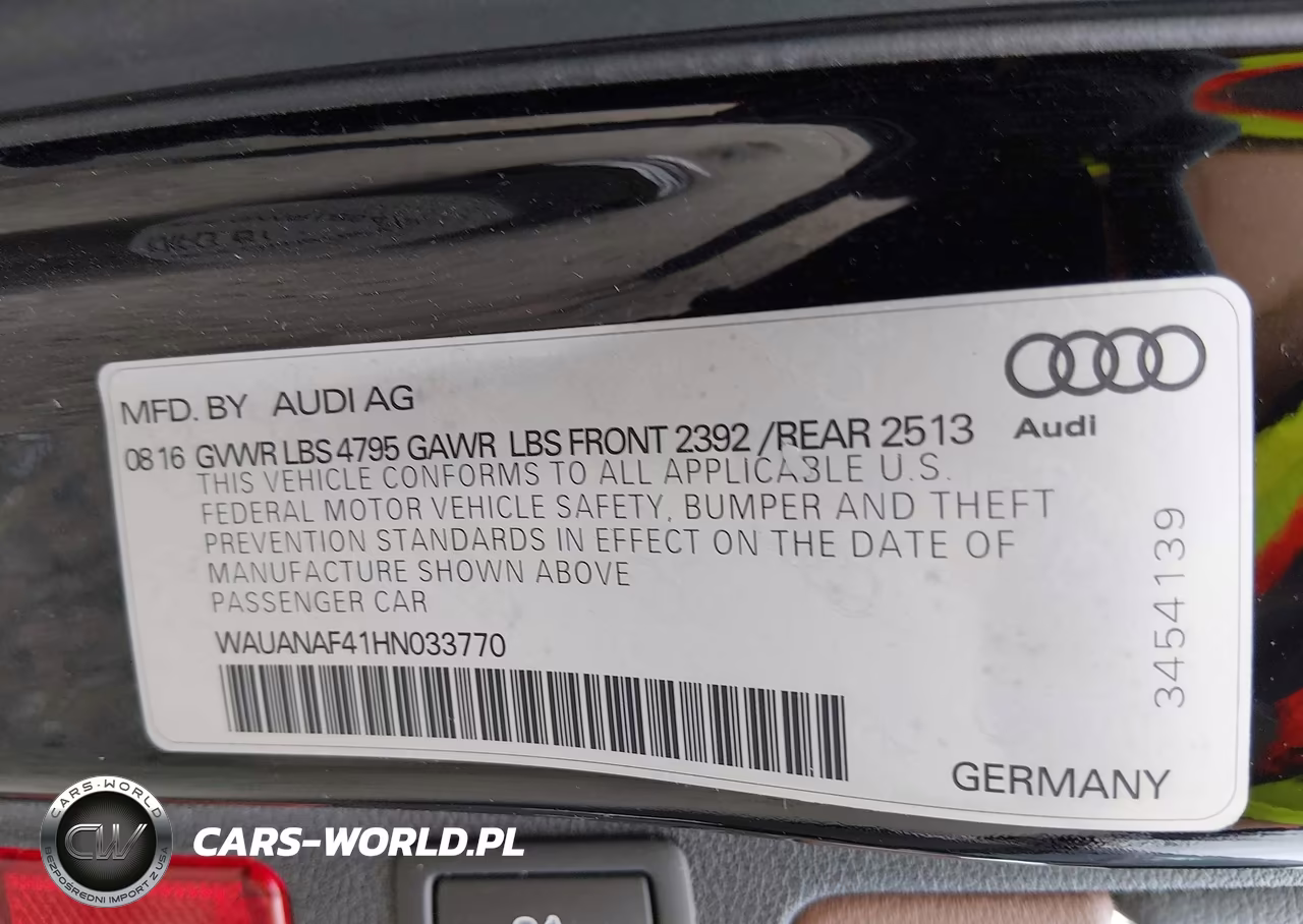 2017 Audi A4 2.0T Premium VIN:WAUANAF41HN033770 - 9