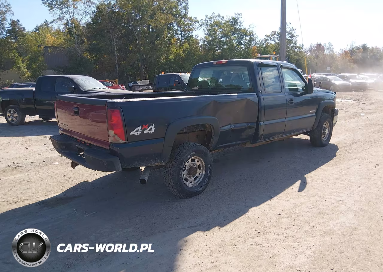 2005 Chevrolet Silverado 3500 Ls VIN:1GCHK39U05E203033 - 4