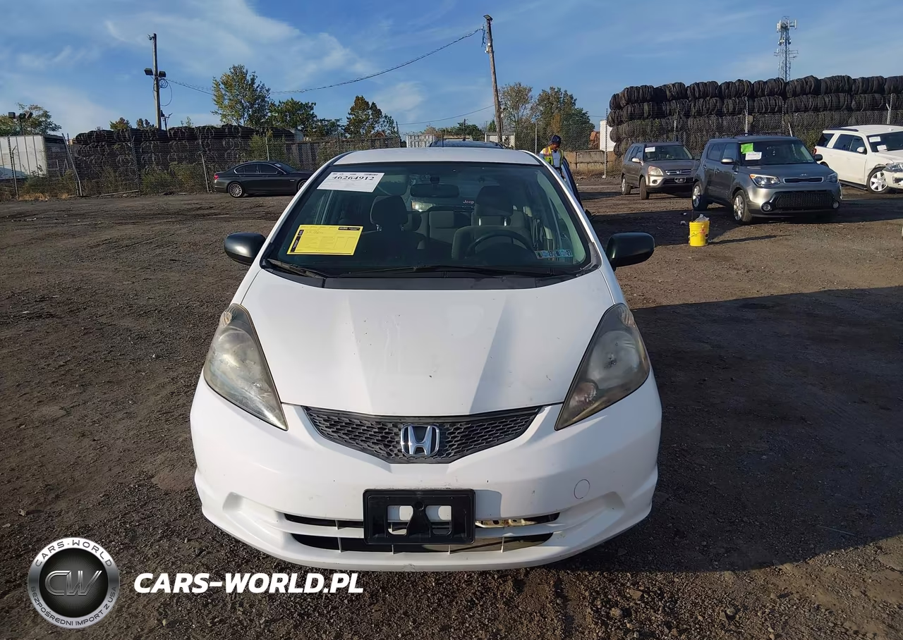 2010 Honda Fit VIN:JHMGE8H23AS020493 - 12