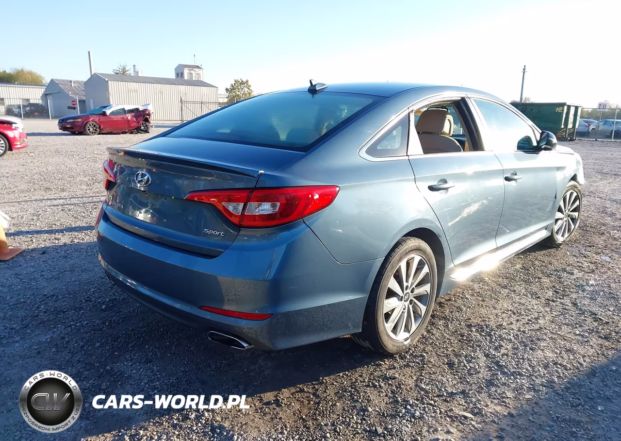 2017 Hyundai Sonata Sport VIN:5NPE34AF8HH524518 - 4