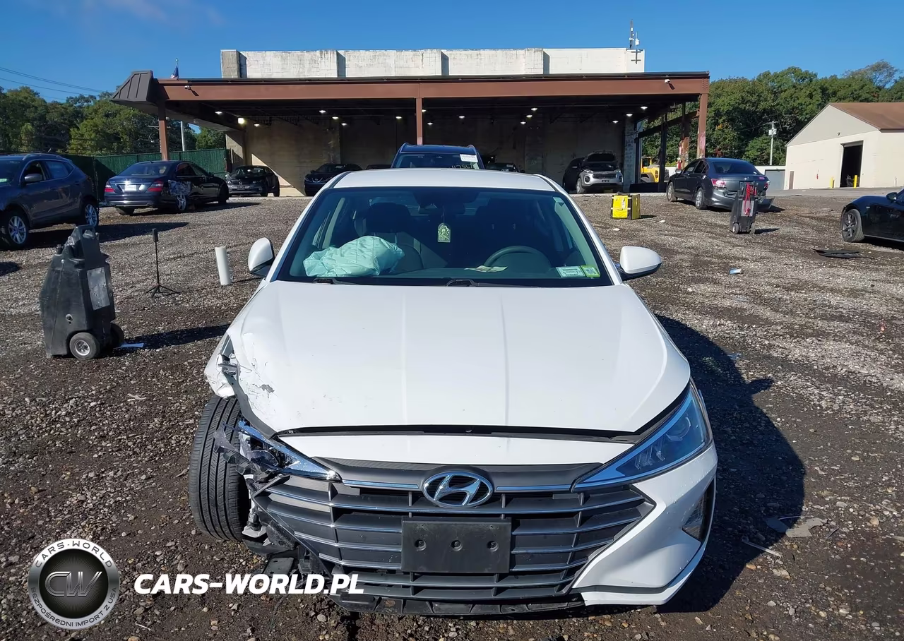 2020 Hyundai Elantra Sel VIN:5NPD84LF5LH591872 - 13