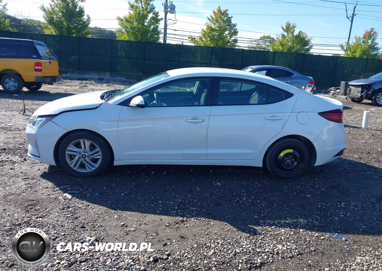 2020 Hyundai Elantra Sel VIN:5NPD84LF5LH591872 - 15