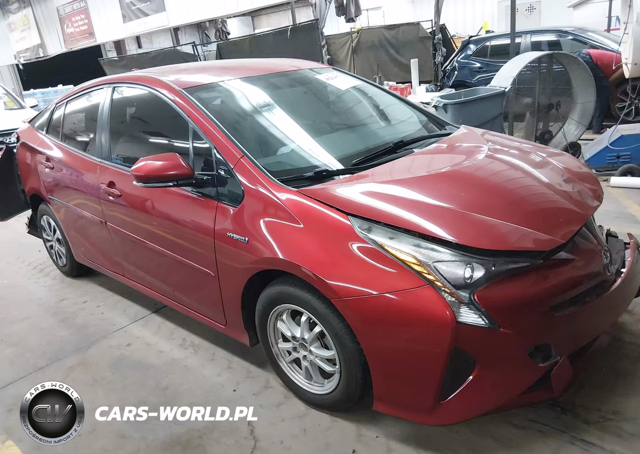2016 Toyota Prius Three