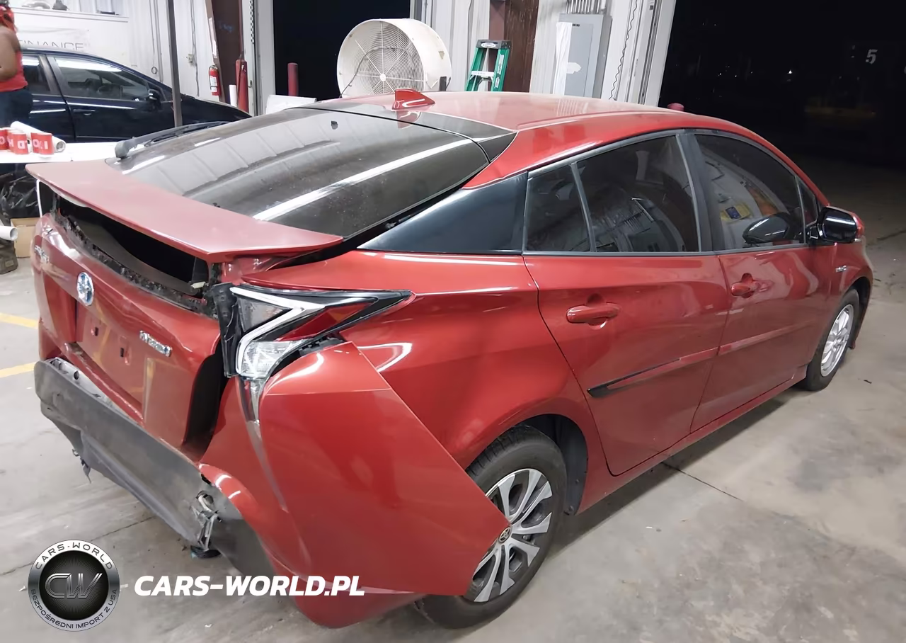 2016 Toyota Prius Three VIN:JTDKARFU8G3520234 - 4