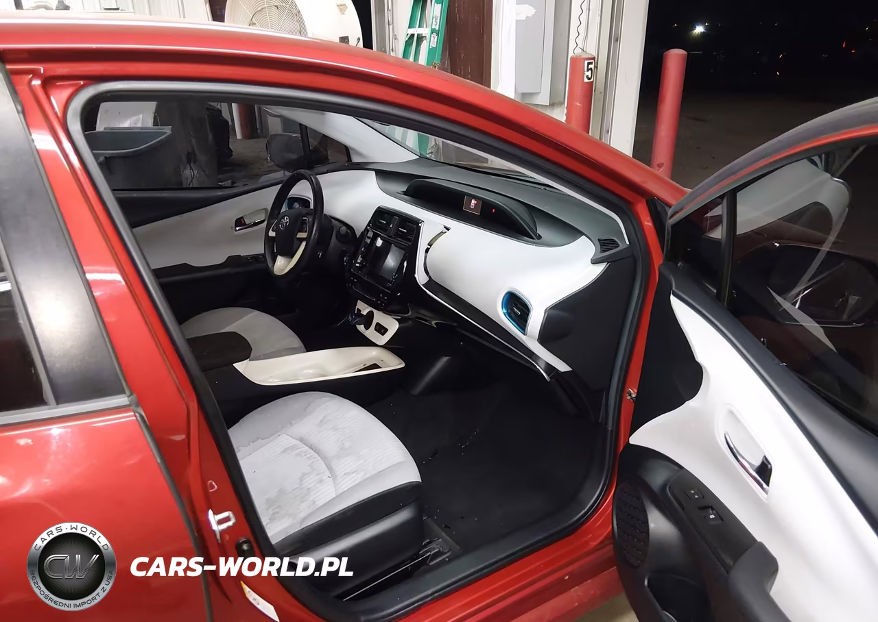 2016 Toyota Prius Three VIN:JTDKARFU8G3520234 - 5