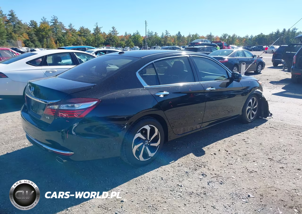 2017 Honda Accord Ex-L V6 VIN:1HGCR3F84HA016923 - 4