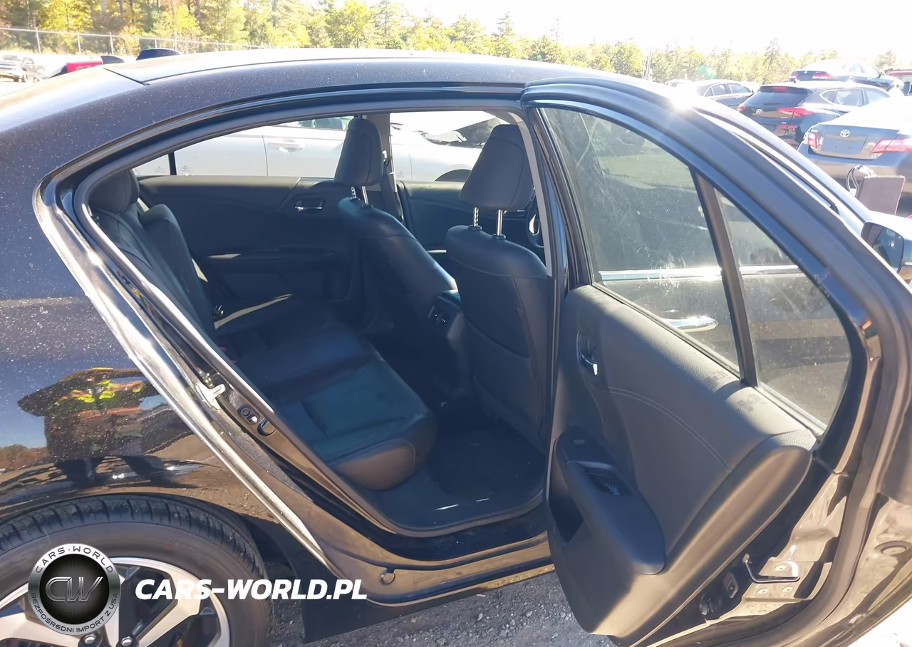 2017 Honda Accord Ex-L V6 VIN:1HGCR3F84HA016923 - 8