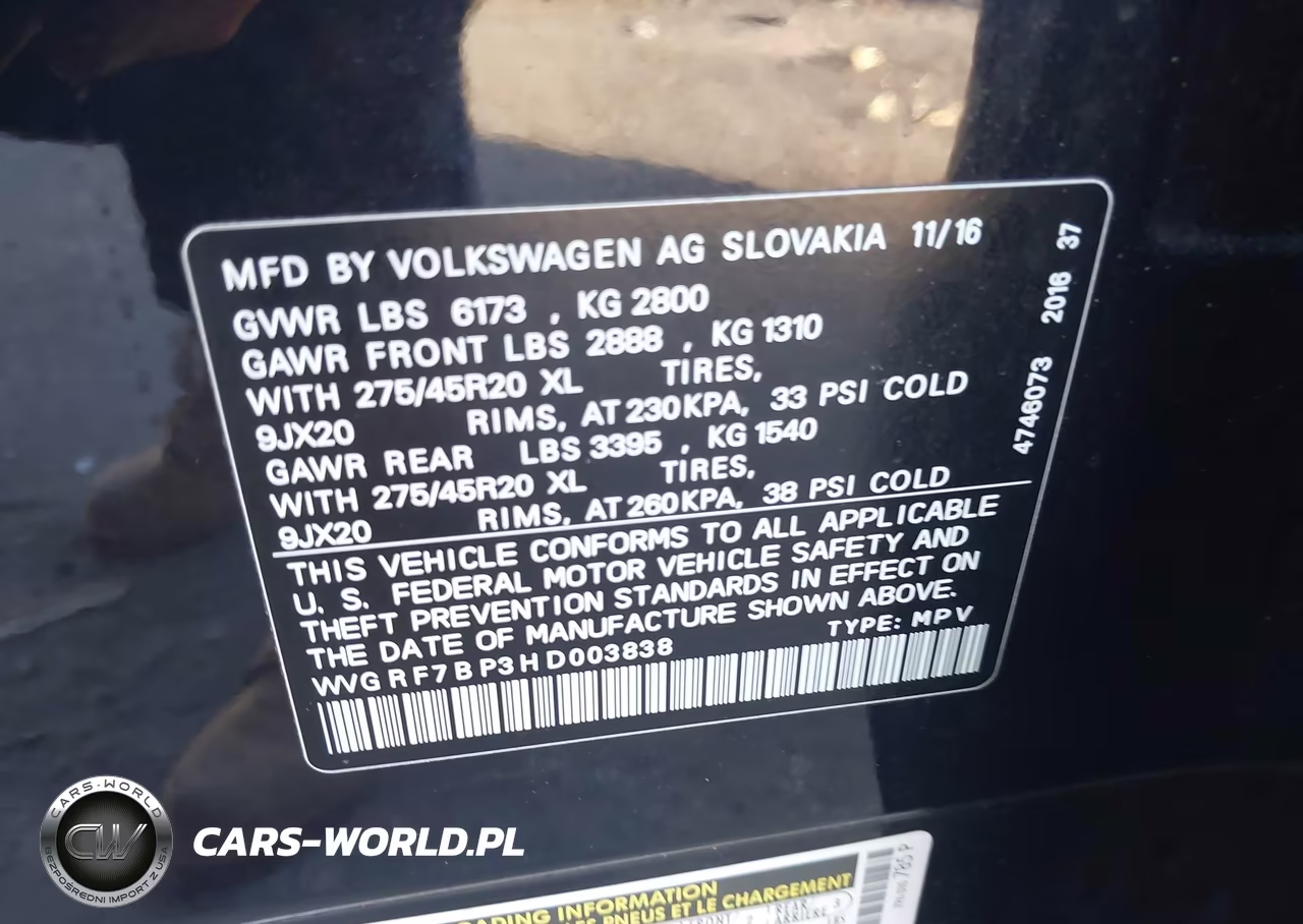 2017 Volkswagen Touareg V6 Wolfsburg Edition VIN:WVGRF7BP3HD003838 - 9