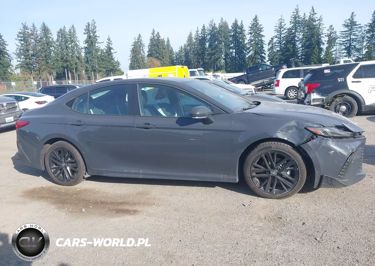 2025 Toyota Camry Se VIN:4T1DAACK6SU590908 - 13