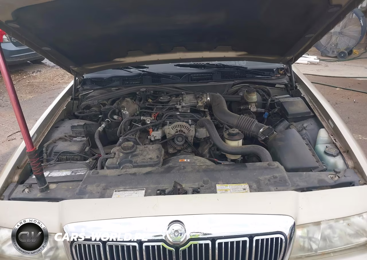 2000 Mercury Grand Marquis Gs VIN:2MEFM74W9YX724139 - 10
