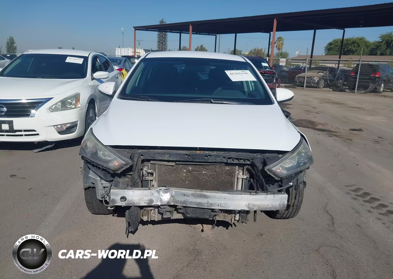 2019 Hyundai Ioniq Hybrid Blue VIN:KMHC65LC1KU131380 - 13