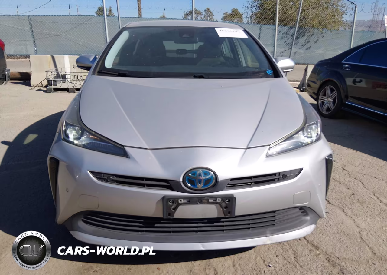 2020 Toyota Prius Le VIN:JTDKARFU9L3103196 - 13