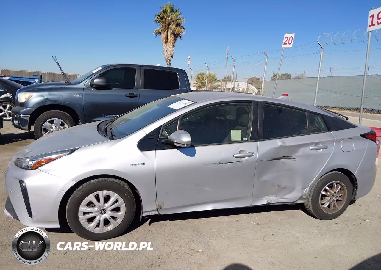 2020 Toyota Prius Le VIN:JTDKARFU9L3103196 - 15