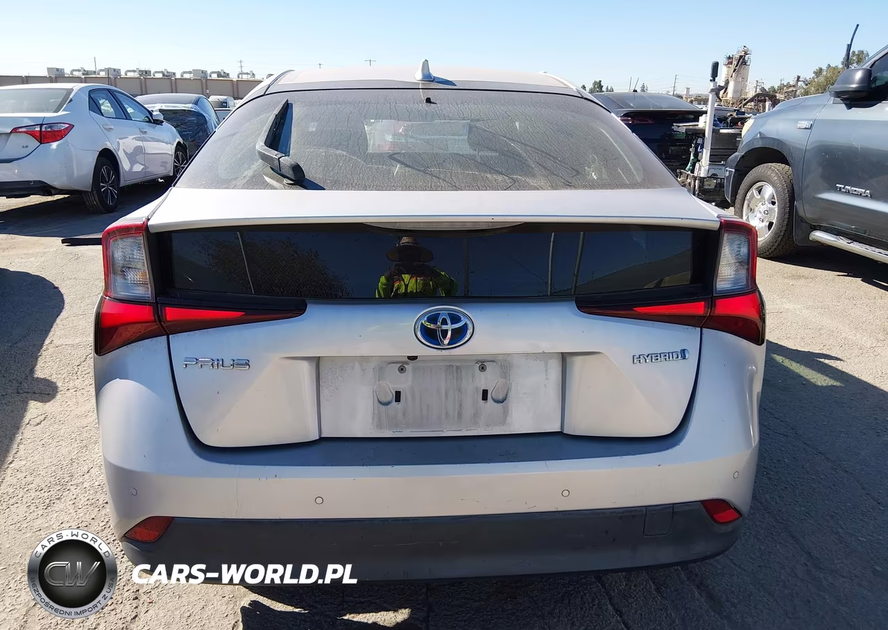 2020 Toyota Prius Le VIN:JTDKARFU9L3103196 - 17