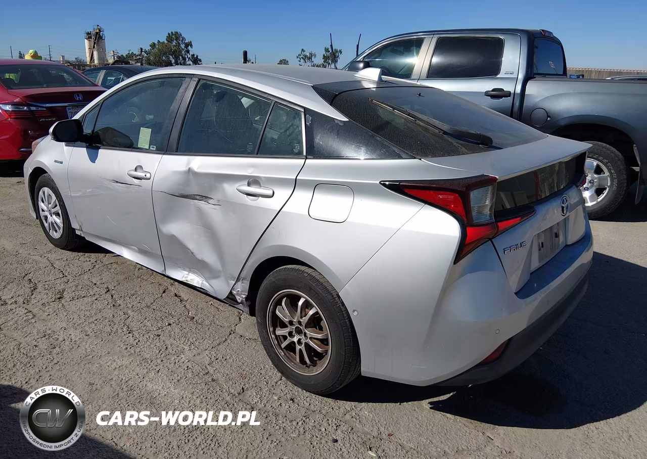 2020 Toyota Prius Le VIN:JTDKARFU9L3103196 - 3