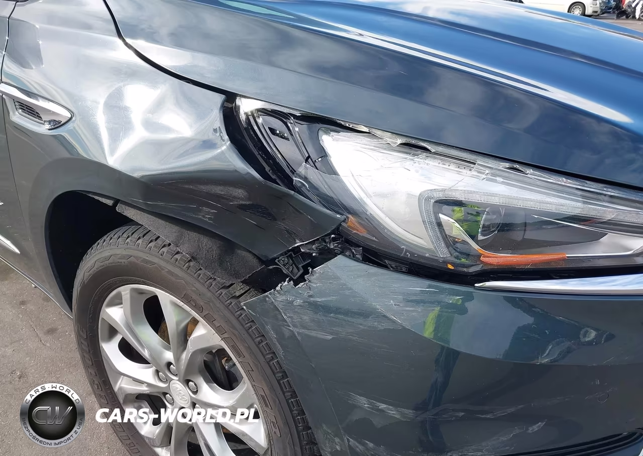2018 Buick Enclave Avenir VIN:5GAERDKW8JJ263919 - 18