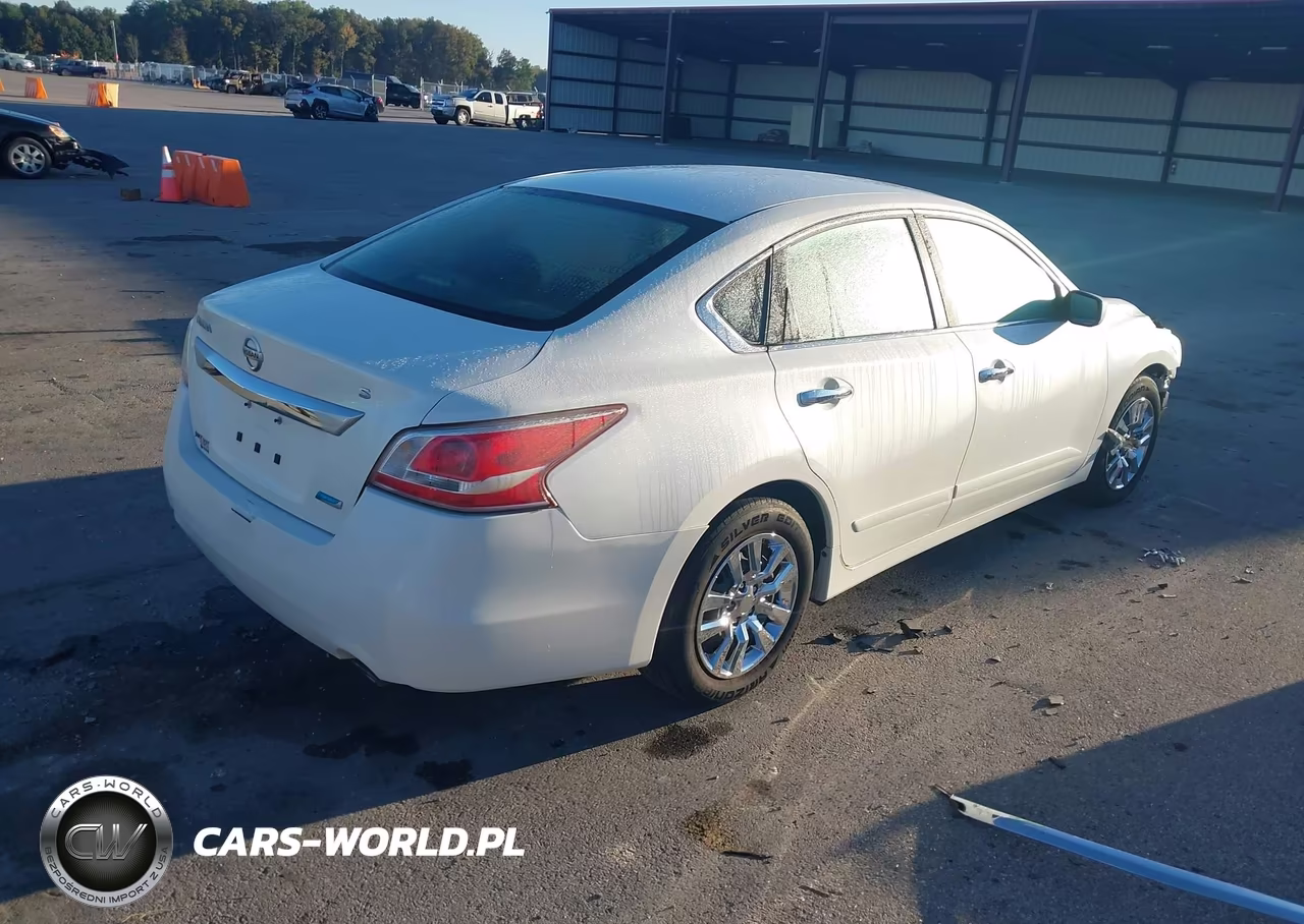 2013 Nissan Altima 2.5 S VIN:1N4AL3APXDC918633 - 4