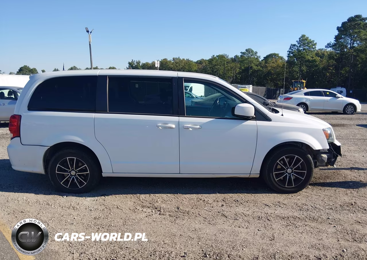 2018 Dodge Grand Caravan Se Plus VIN:2C4RDGBG9JR198745 - 13