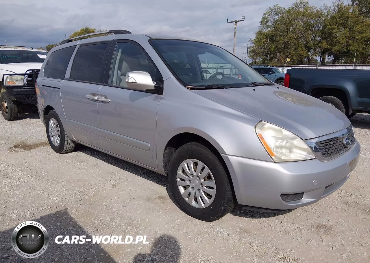 2011 Kia Sedona Lx