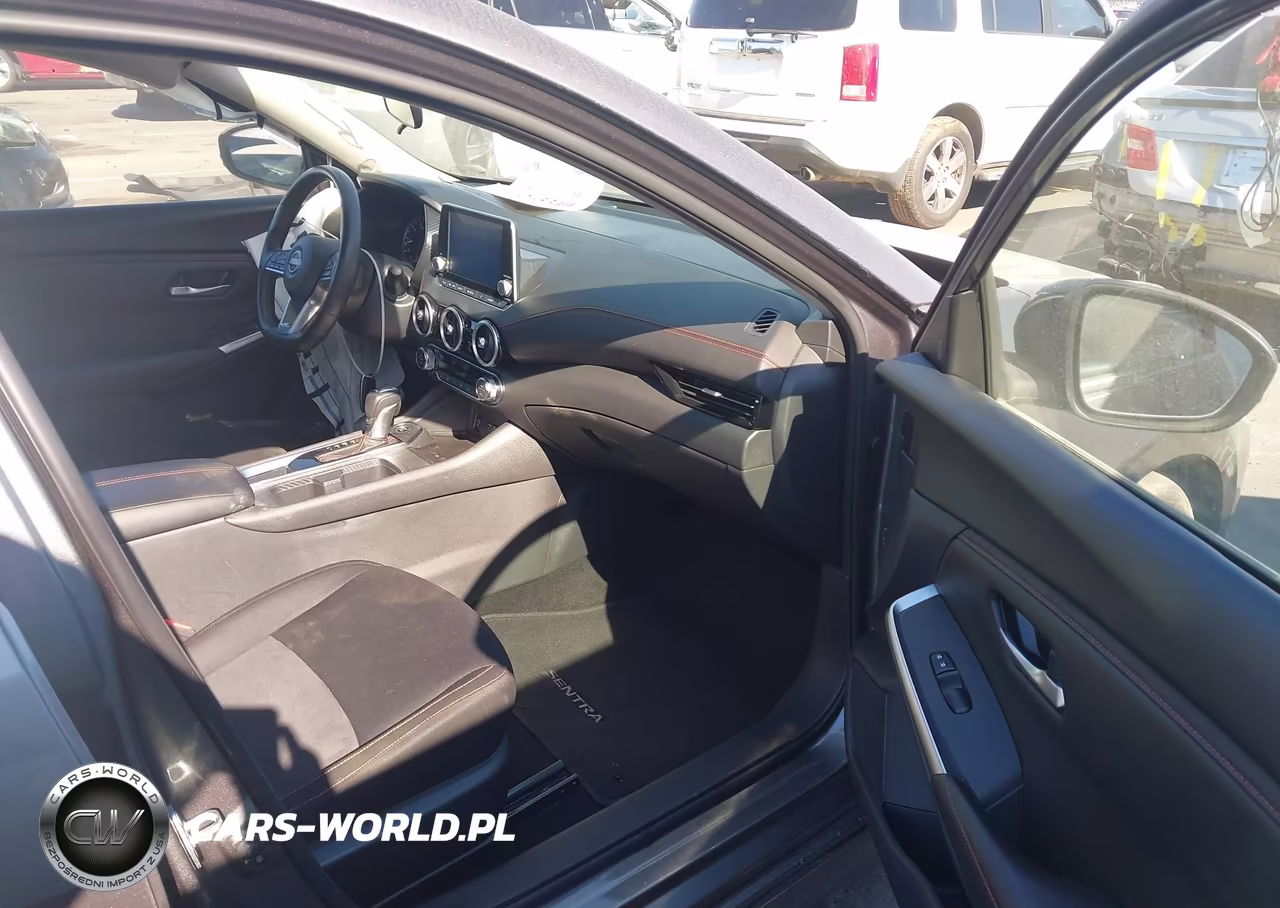 2025 Nissan Sentra Sr VIN:3N1AB8DV3SY317396 - 5