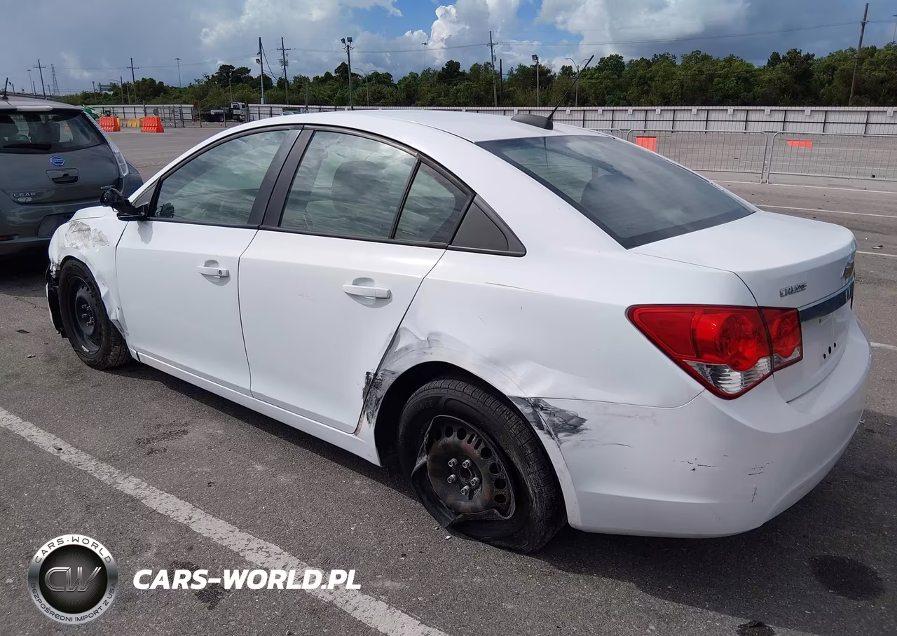 2016 Chevrolet Cruze Limited Ls VIN:1G1PC5SH7G7220302 - 3