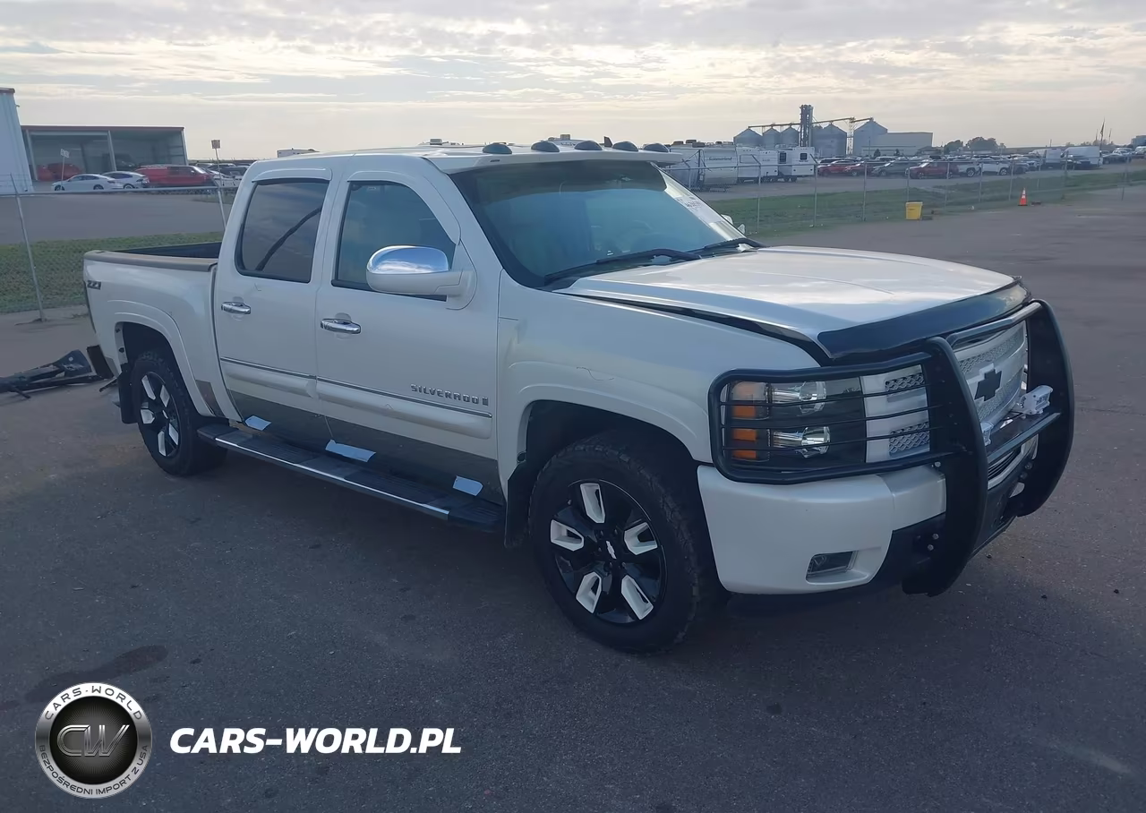 2009 Chevrolet Silverado 1500 Ltz – zdjęcie 1 z 17