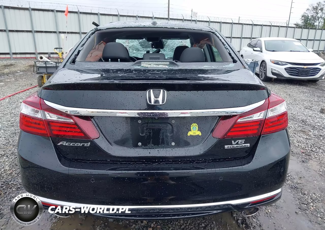 2017 Honda Accord Touring V6 VIN:1HGCR3F90HA035302 - 15