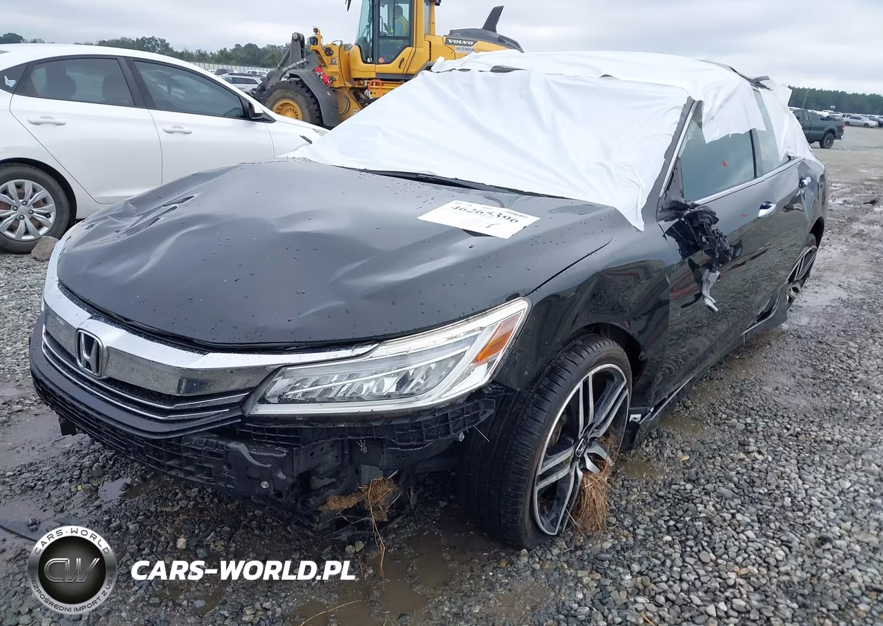 2017 Honda Accord Touring V6 VIN:1HGCR3F90HA035302 - 6