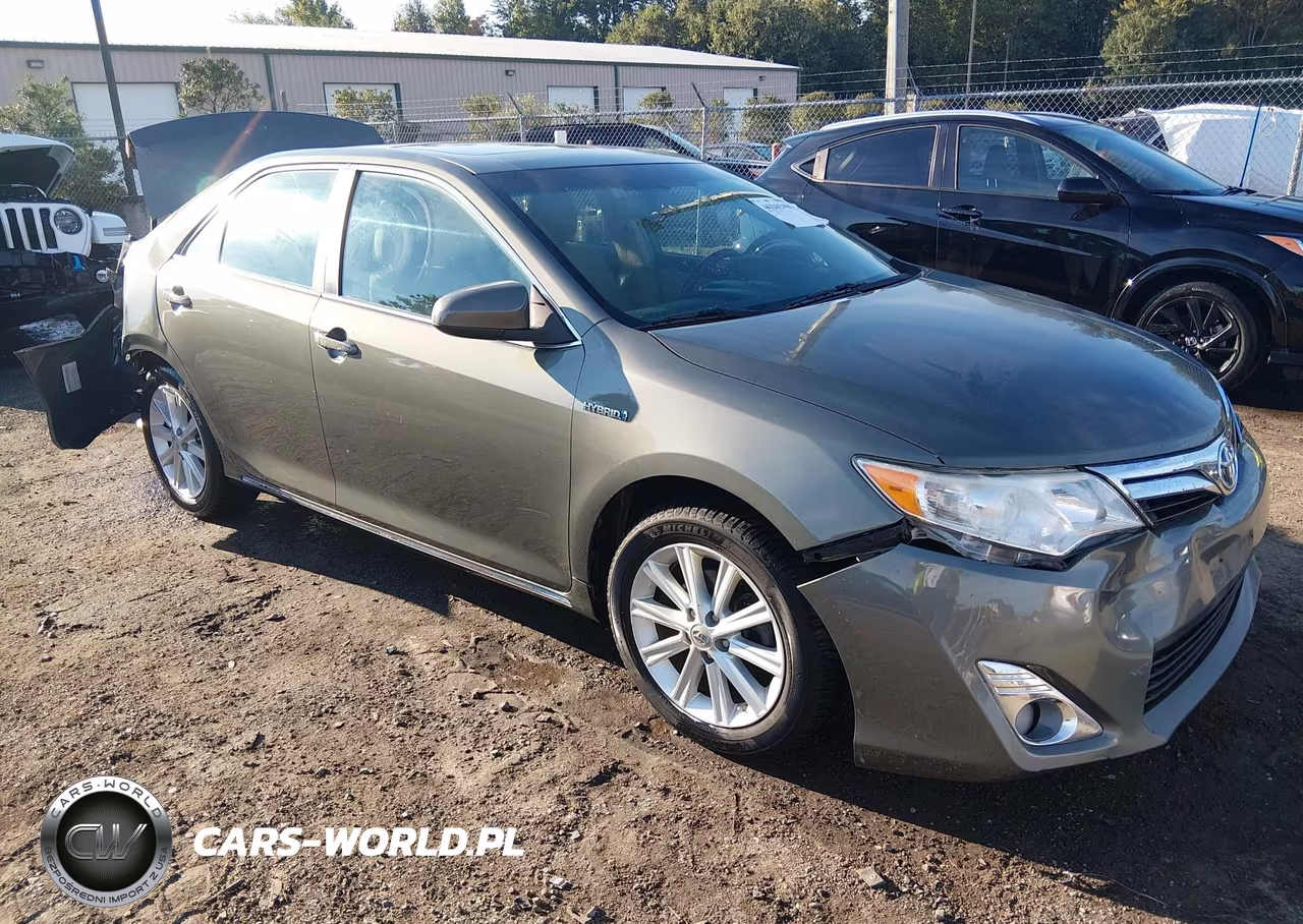 2013 Toyota Camry Hybrid Xle
