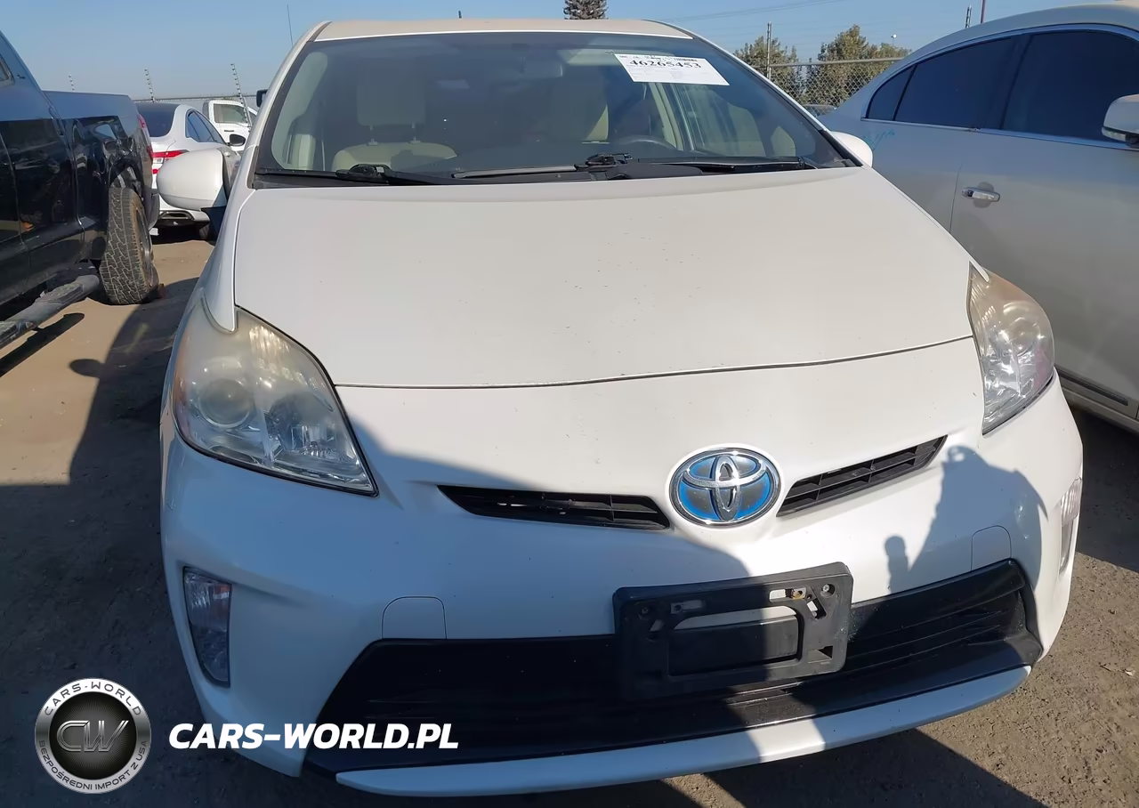 2015 Toyota Prius Two VIN:JTDKN3DU5F0473751 - 14