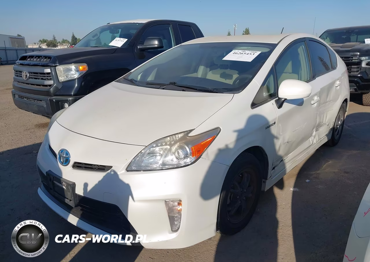 2015 Toyota Prius Two VIN:JTDKN3DU5F0473751 - 2