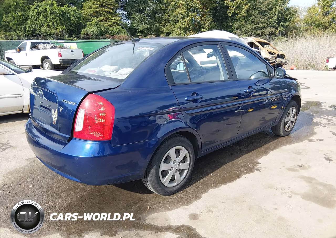 2011 Hyundai Accent Gls VIN:KMHCN4AC3BU613770 - 4