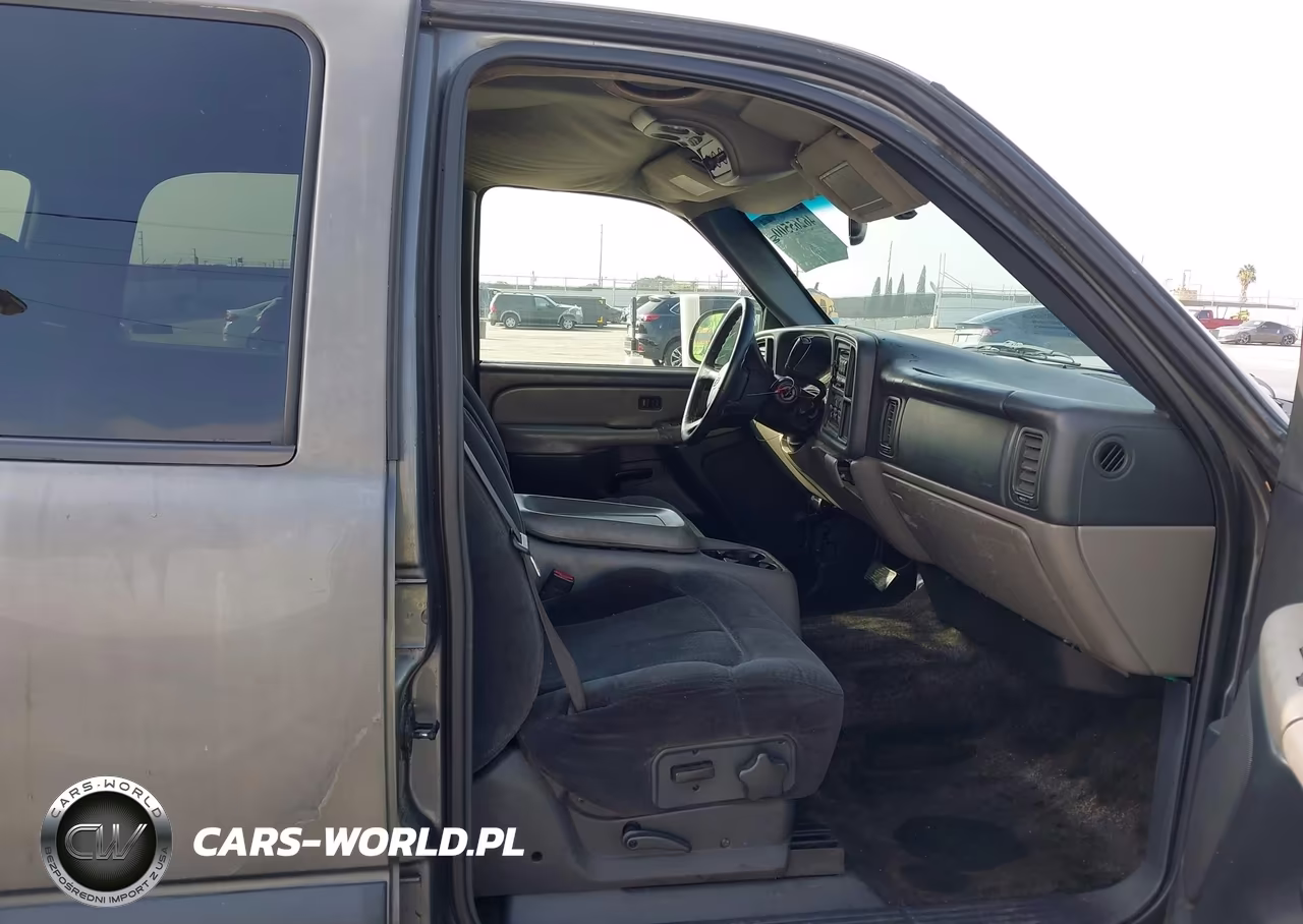 2002 Chevrolet Tahoe Ls VIN:1GNEC13V32R148899 - 5