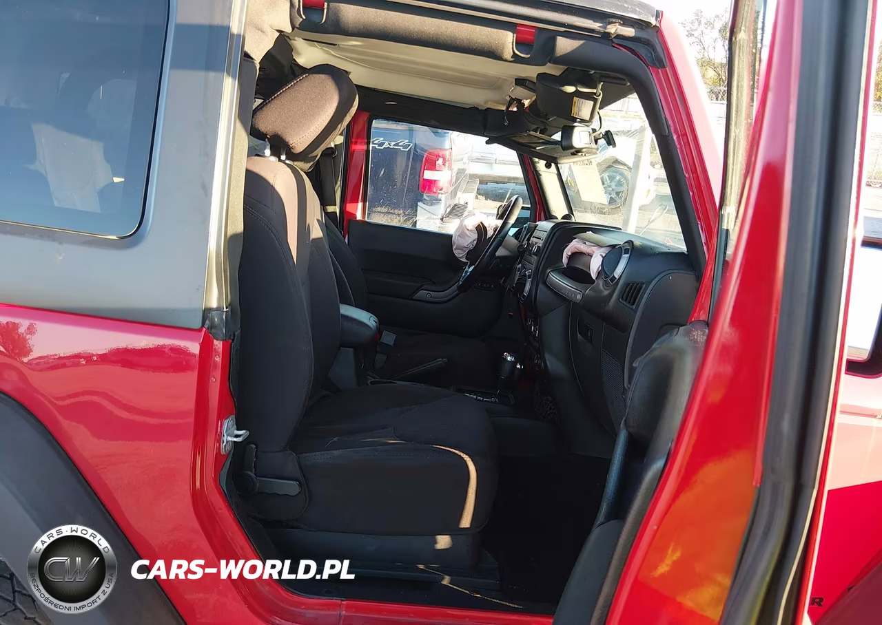 2014 Jeep Wrangler Sport VIN:1C4AJWAG8EL121767 - 5