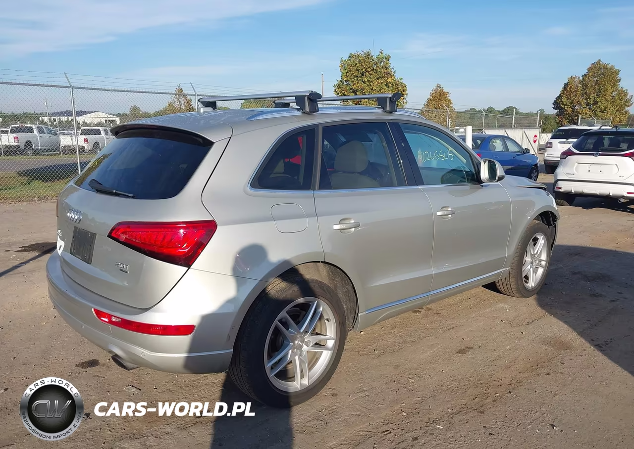 2014 Audi Q5 2.0T Premium VIN:WA1LFAFP0EA104263 - 4