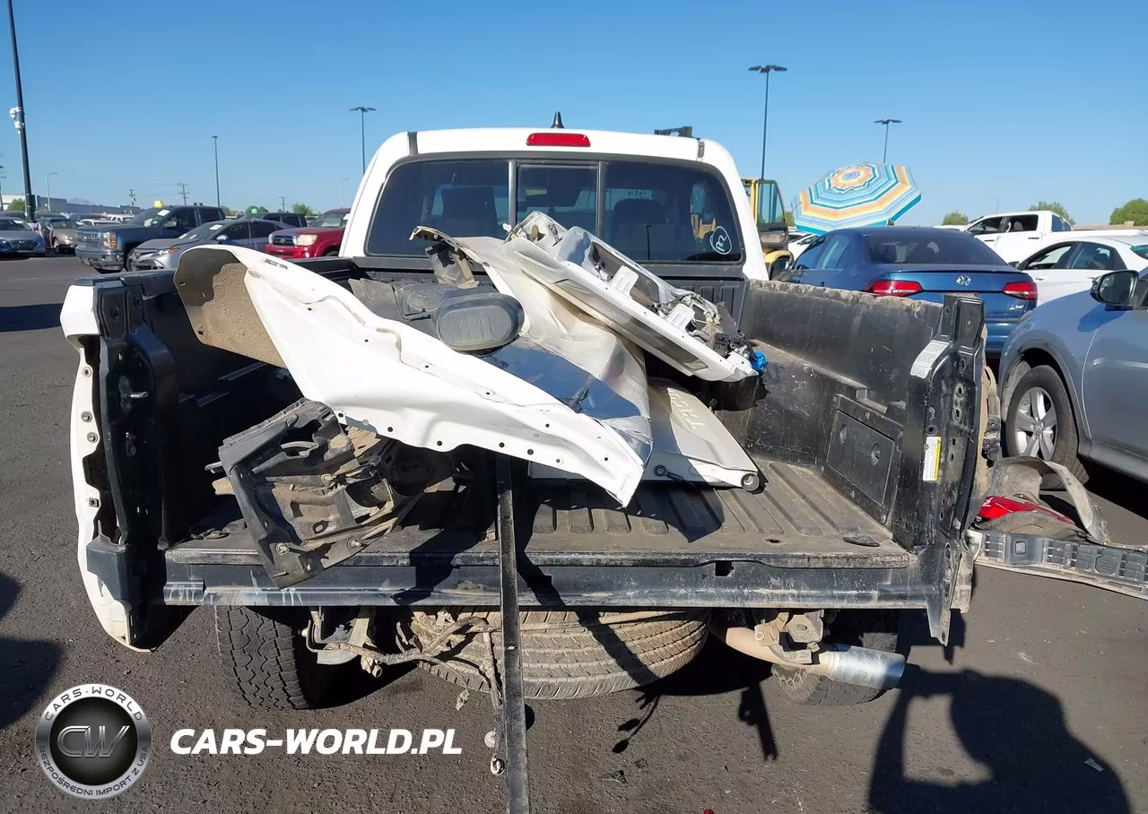 2020 Toyota Tacoma Sr VIN:3TYRX5GN6LT000673 - 17